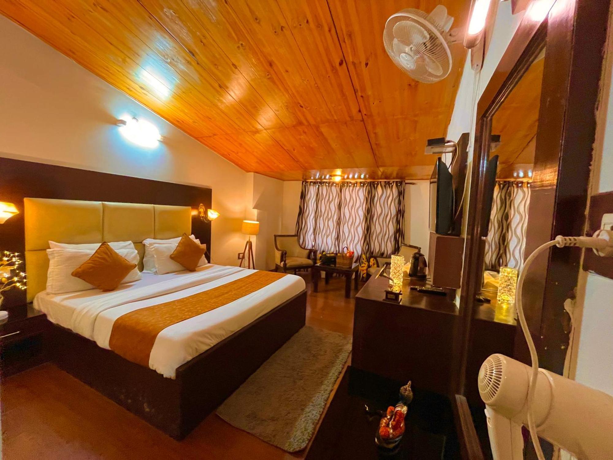 Hotel Midtown Manali Exterior foto